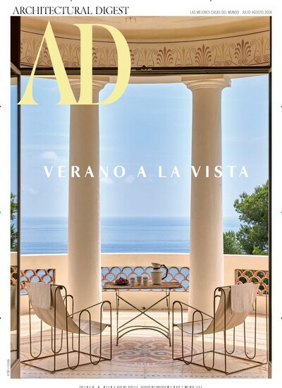 Titelbild der Ausgabe 7/2024 von AD Architectural Digest Spanien. Diese Zeitschrift und viele weitere Gartenzeitschriften und Wohnzeitschriften als Abo oder epaper bei United Kiosk online kaufen.