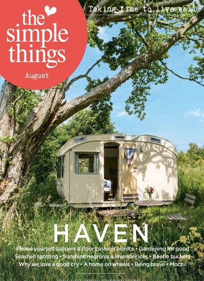 Titelbild der Ausgabe 8/2024 von The simple Things. Diese Zeitschrift und viele weitere Gartenzeitschriften und Wohnzeitschriften als Abo oder epaper bei United Kiosk online kaufen.
