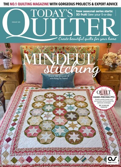 Titelbild der Ausgabe 3/2025 von Todays Quilter. Diese Zeitschrift und viele weitere Modemagazine und DIY-Magazine als Abo oder epaper bei United Kiosk online kaufen.