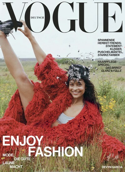 Titelbild der Ausgabe 9/2024 von VOGUE. Diese Zeitschrift und viele weitere Modemagazine und DIY-Magazine als Abo oder epaper bei United Kiosk online kaufen.