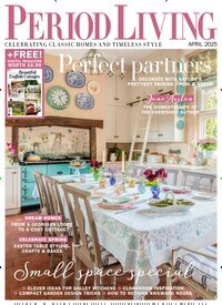 Titelbild der Ausgabe 4/2025 von Period Living. Diese Zeitschrift und viele weitere Gartenzeitschriften und Wohnzeitschriften als Abo oder epaper bei United Kiosk online kaufen.