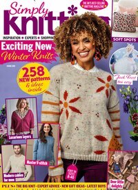 Titelbild der Ausgabe 1/2025 von Simply Knitting. Diese Zeitschrift und viele weitere Modemagazine und DIY-Magazine als Abo oder epaper bei United Kiosk online kaufen.