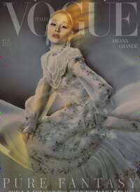 Titelbild der Ausgabe 3/2025 von Vogue Italien. Diese Zeitschrift und viele weitere Modemagazine und DIY-Magazine als Abo oder epaper bei United Kiosk online kaufen.